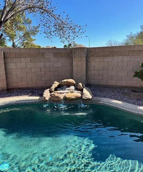 377 N Sicily Pl — Photo 32