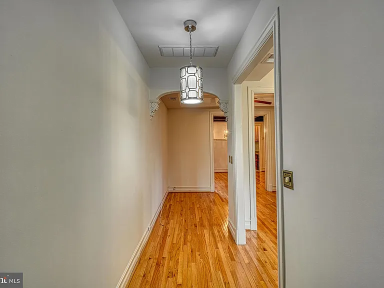 1821 Kilbourne Pl NW — Photo 6