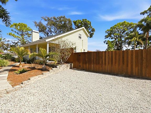 5th image of 4821 Egret Rd