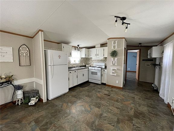 3rd image of 108 Vienna Rd Lot 2