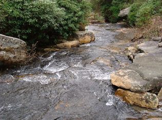 1528 E Overlook Rd, Monterey, TN 38574