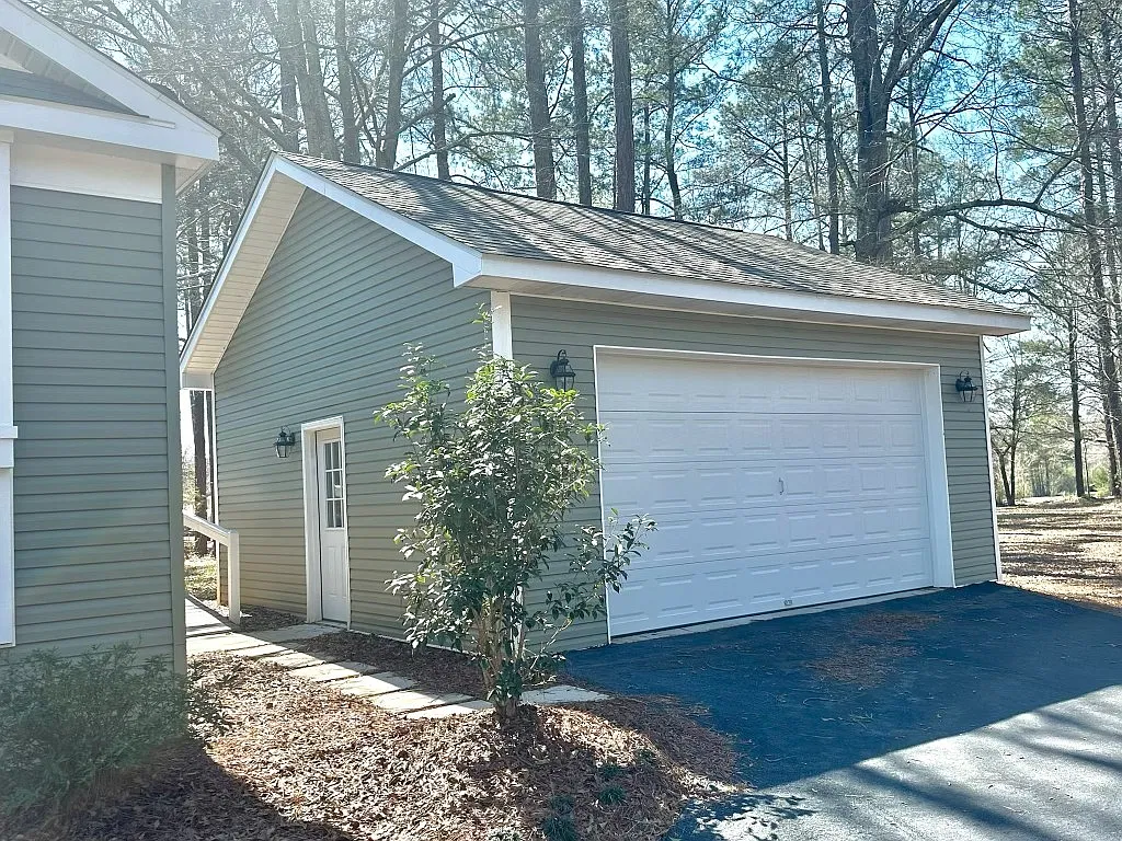 3 bed, 2000 sqft, $2,000 — Photo 4