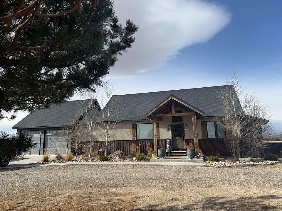 1st image of 980 Grange Rd