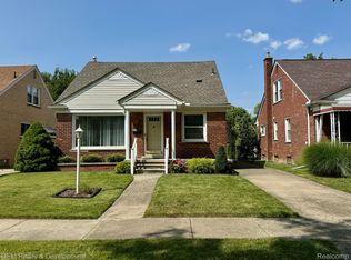 2044 Syracuse Ct, Dearborn, MI 48124