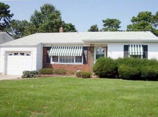 31 Oakfield Rd, Toms River, NJ 08757