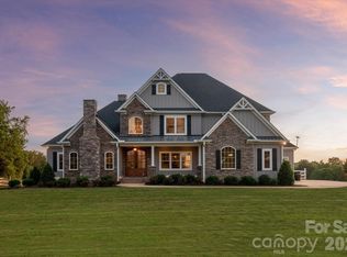 2206 Camden Rd, Wingate, NC 28174