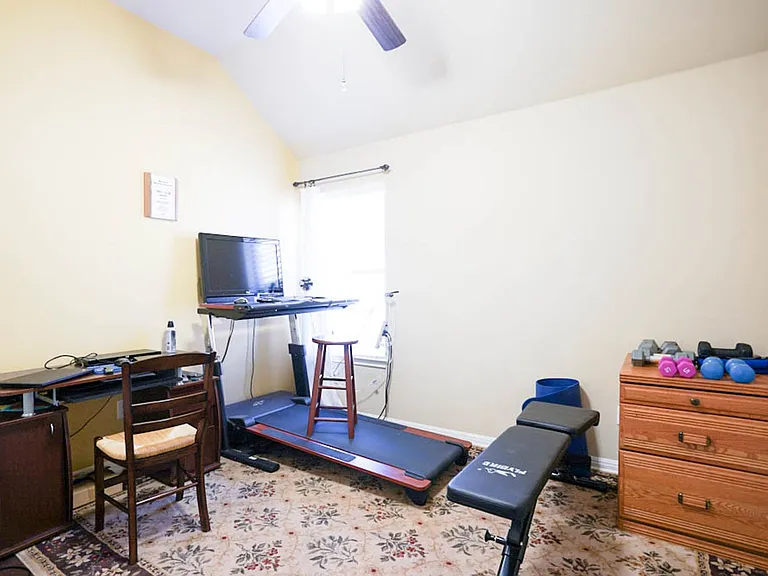 171 Miss Ashley St — Photo 10