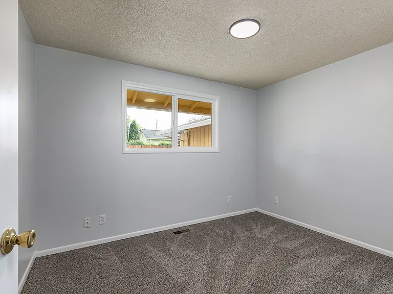 52371 SW 1st St — Photo 11