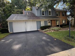 7421 Silver Pine Dr, Springfield, VA 22153