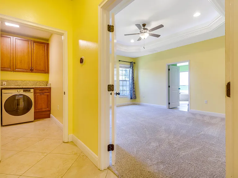 651 Powell Dr NE — Photo 41