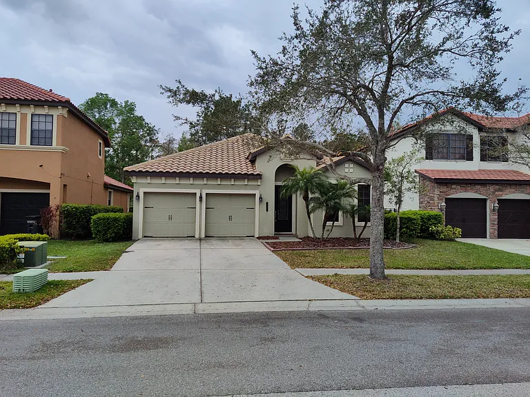 8237 Dunham Station Dr — Photo 3