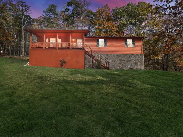 21 Lakeview Dr, Pinson, AL 35126