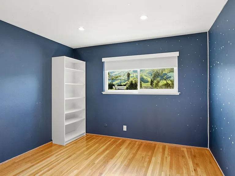 6137 Banner Dr — Photo 35