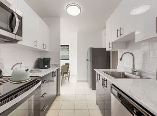 350 Lynnwood Drive and 1230 Whiteoaks Boulevard, Oakville, ON L6H 1M8