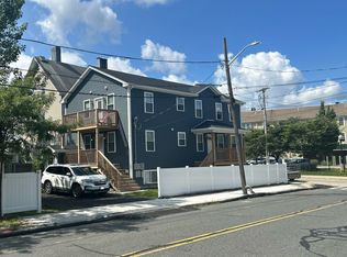 472 Friendship St #B, Providence, RI 02907