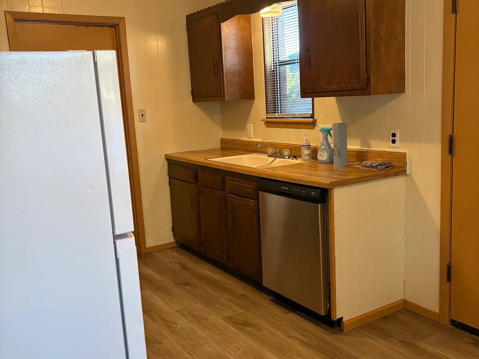 2 bed, 1000 sqft, $1,200 — Photo 1