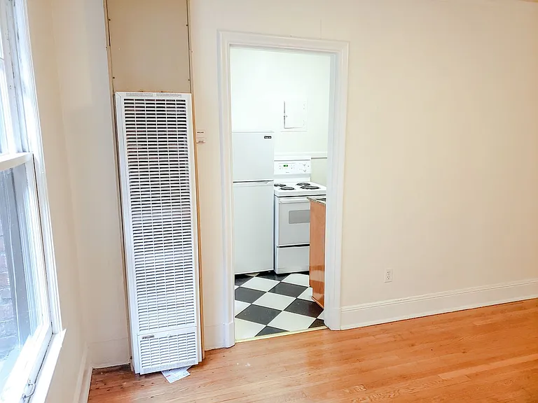 Embassy Apartments — Photo 42