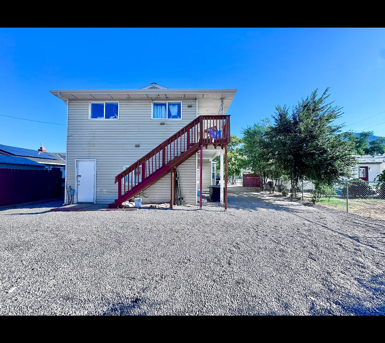 4 bed, 1400 sqft, $2,000 — Photo 2