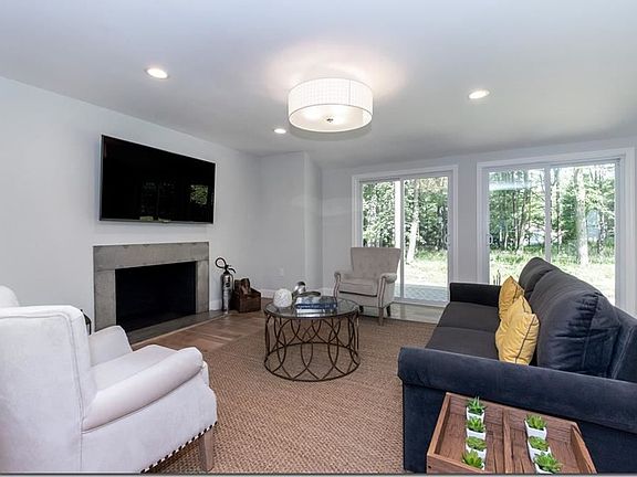 3rd image of 28499 Orange Meadow Ln