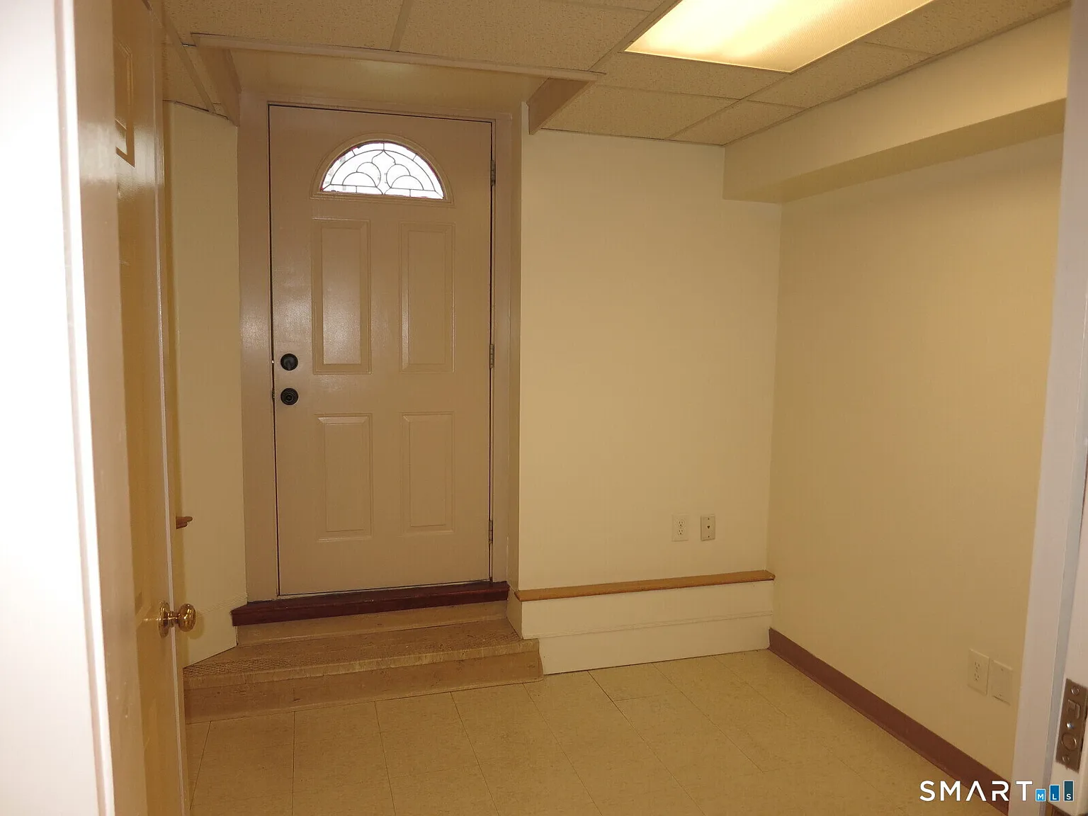 1 bed, 1.0 bath, 1600 sqft, $1,675 — Photo 2