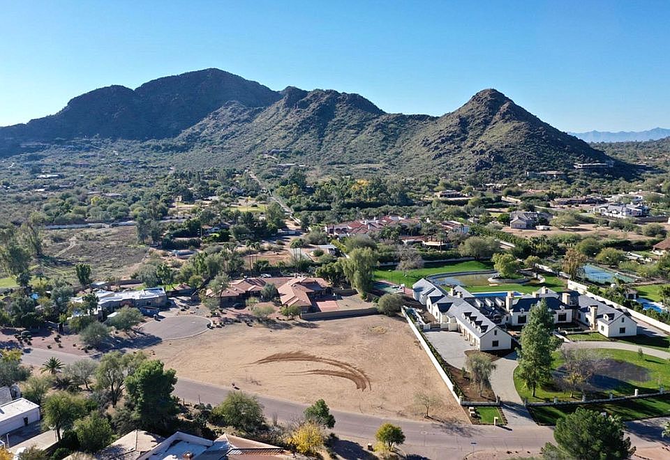 1st image of 5735 E Caballo Dr
