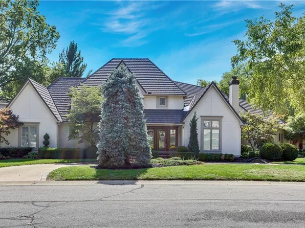 12502 Delmar St, Leawood, KS 66209