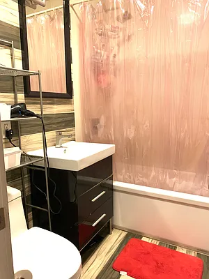 Rented by Nooklyn NYC LLC | media 32