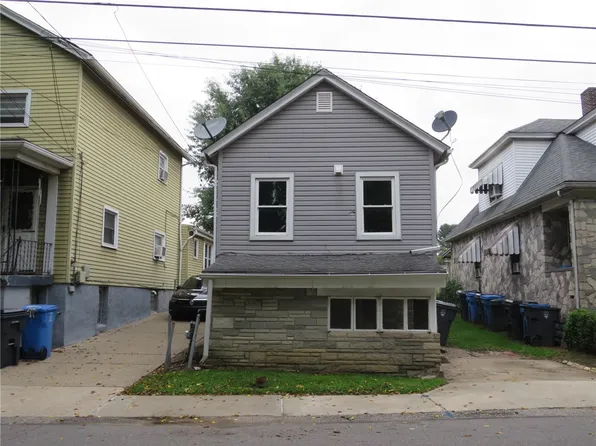 220 Finley Ave, Carnegie, PA 15106