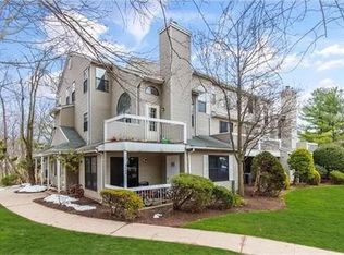 5003 Stonehedge Rd, Edison, NJ 08820