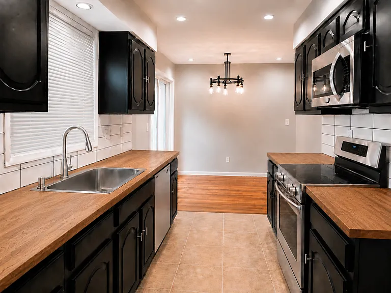 7340 SW Hermoso Way — Photo 12