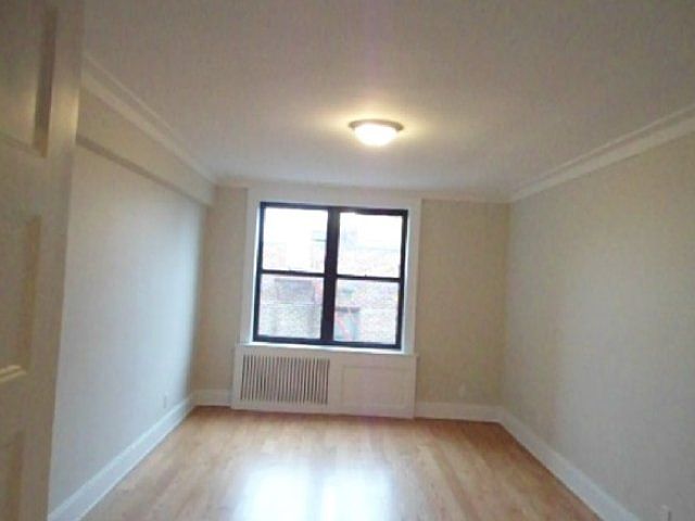 2nd image of 13235 Sanford Ave APT 615
