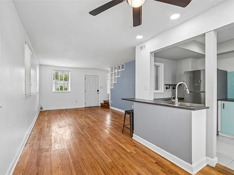 601 Swann Dr — Photo 8