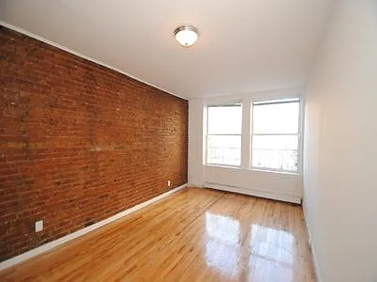 Rented by Buchbinder & Warren | media 25