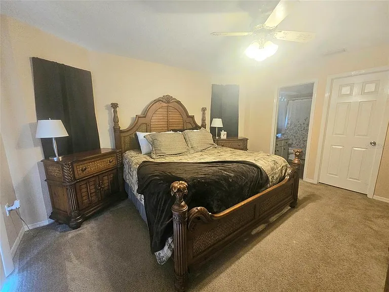 1011 Tropical Ave NW — Photo 16