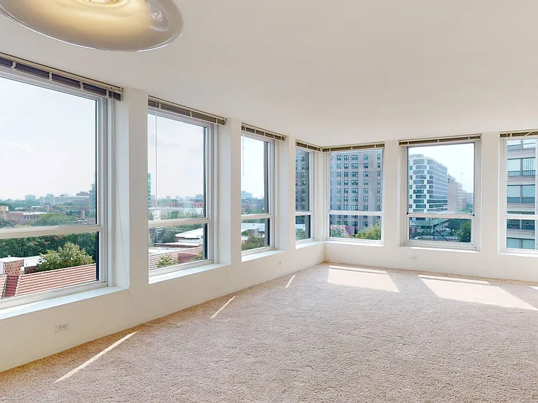 Dining/Living room