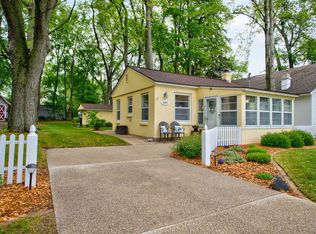 1669 Waukazoo Dr, Holland, MI 49424