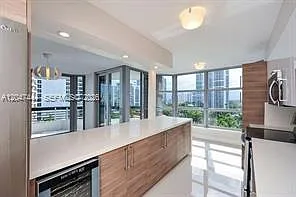 19195 NE 36th Ct #905 — Photo 24