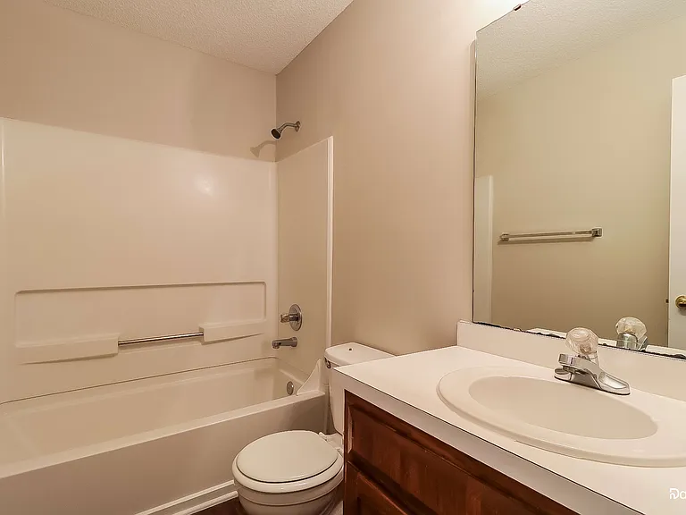 312 Hocutt Dr — Photo 11