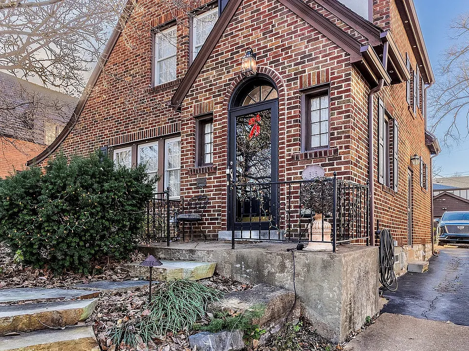 525 Donne Ave