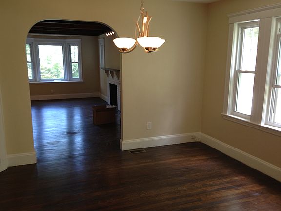5th image of 138 Winchester St #1
