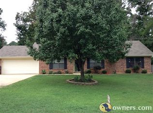 709 Tanglewood Dr, White Oak, TX 75693