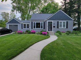 5901 Garden Park Dr, Sylvania, OH 43560