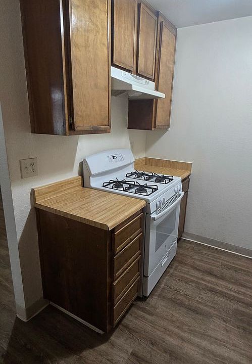 1st image of 3411 Spring St APT 4