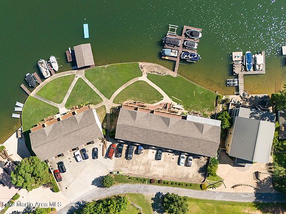 2nd image of 242 Ivy Shores Ln