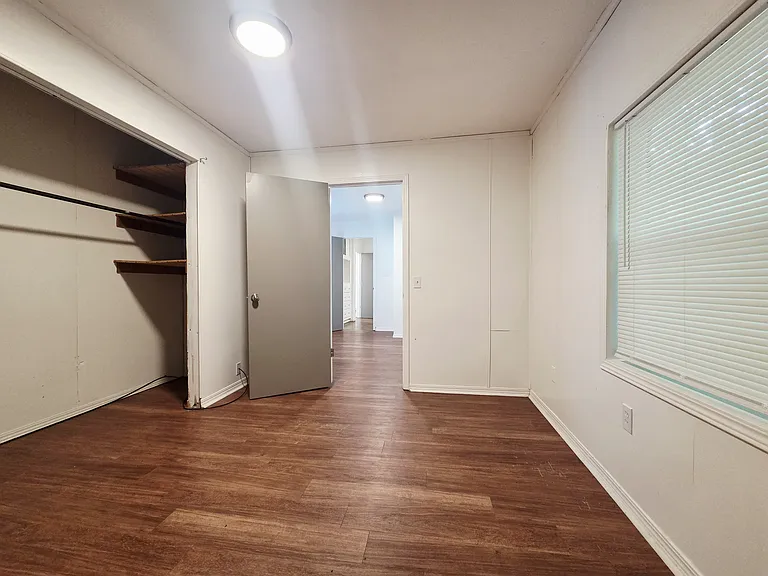 3413 Willow Creek Dr — Photo 16