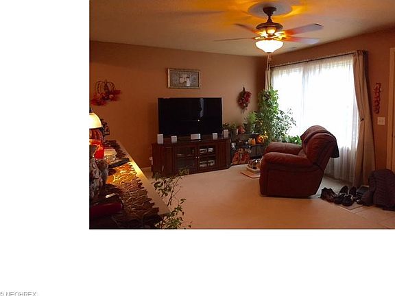 3rd image of 3649 Derbyshire Dr