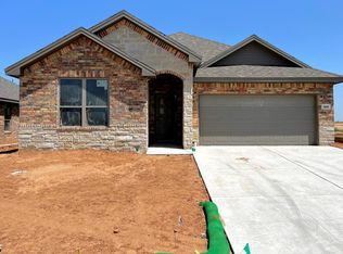 608 E 13th St, Wolfforth, TX 79382
