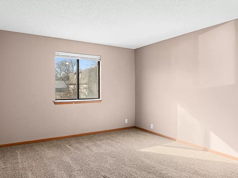 Riverfront Apartments - — Photo 14