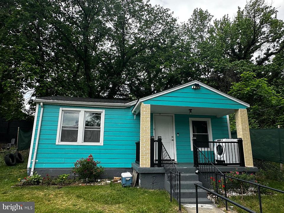 1st image of 914 60th Ave