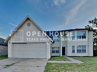 217 Miramar Dr, Arlington, TX 76002